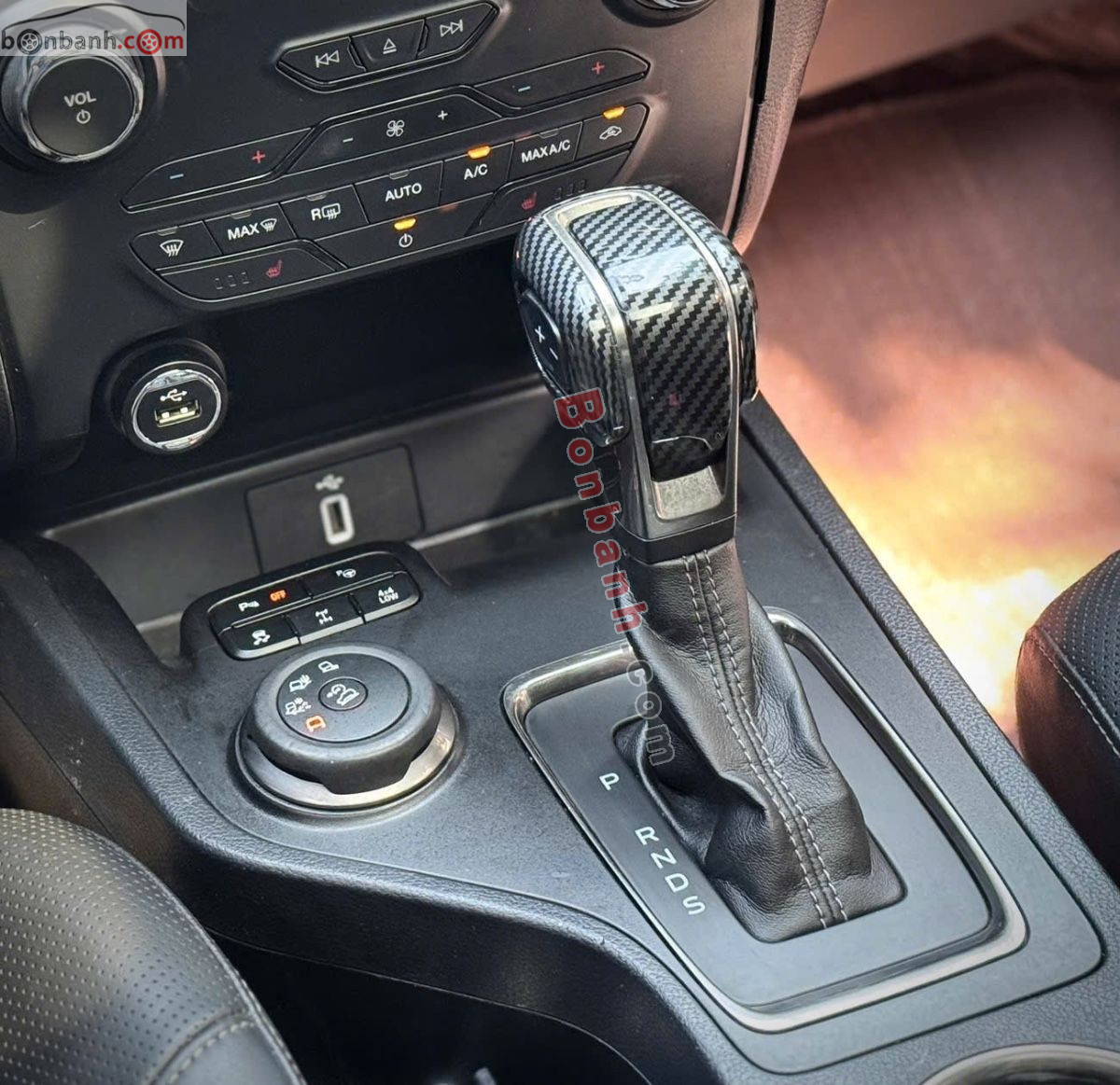 Bán ô tô Ford Everest Titanium 2.0L 4x4 AT - 2019 - xe cũ