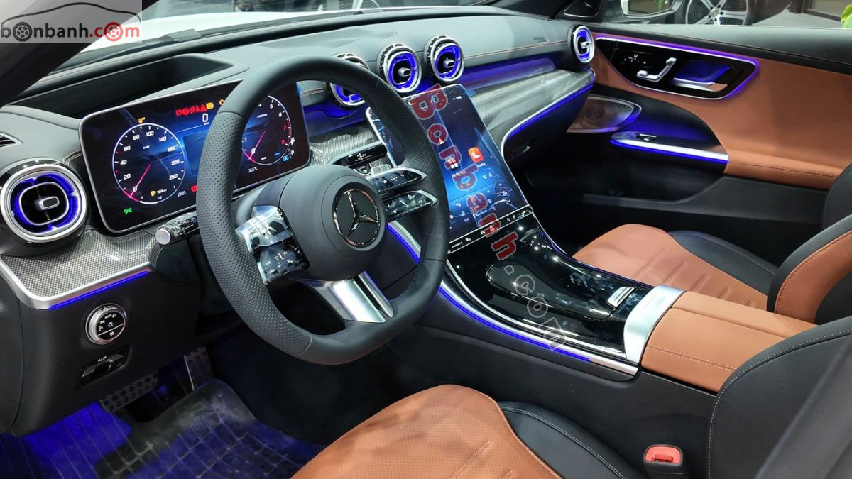 Bán ô tô Mercedes Benz C class C300 AMG - 2025 - xe mới