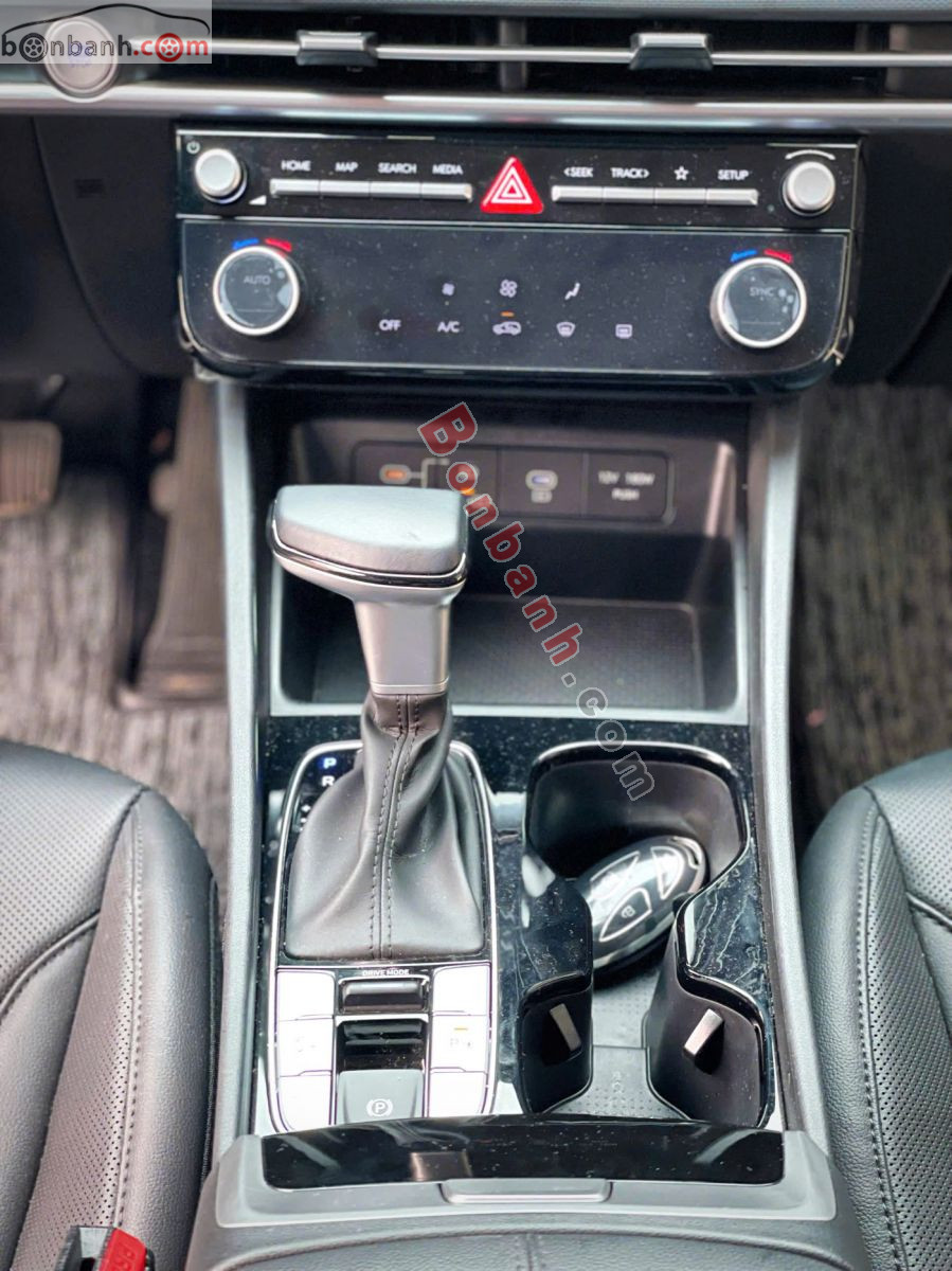 Bán ô tô Hyundai Tucson 2.0 AT Tiêu chuẩn - 2024 - xe cũ