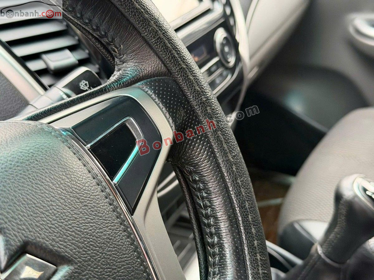 Bán ô tô Mitsubishi Triton 4x4 MT - 2017 - xe cũ