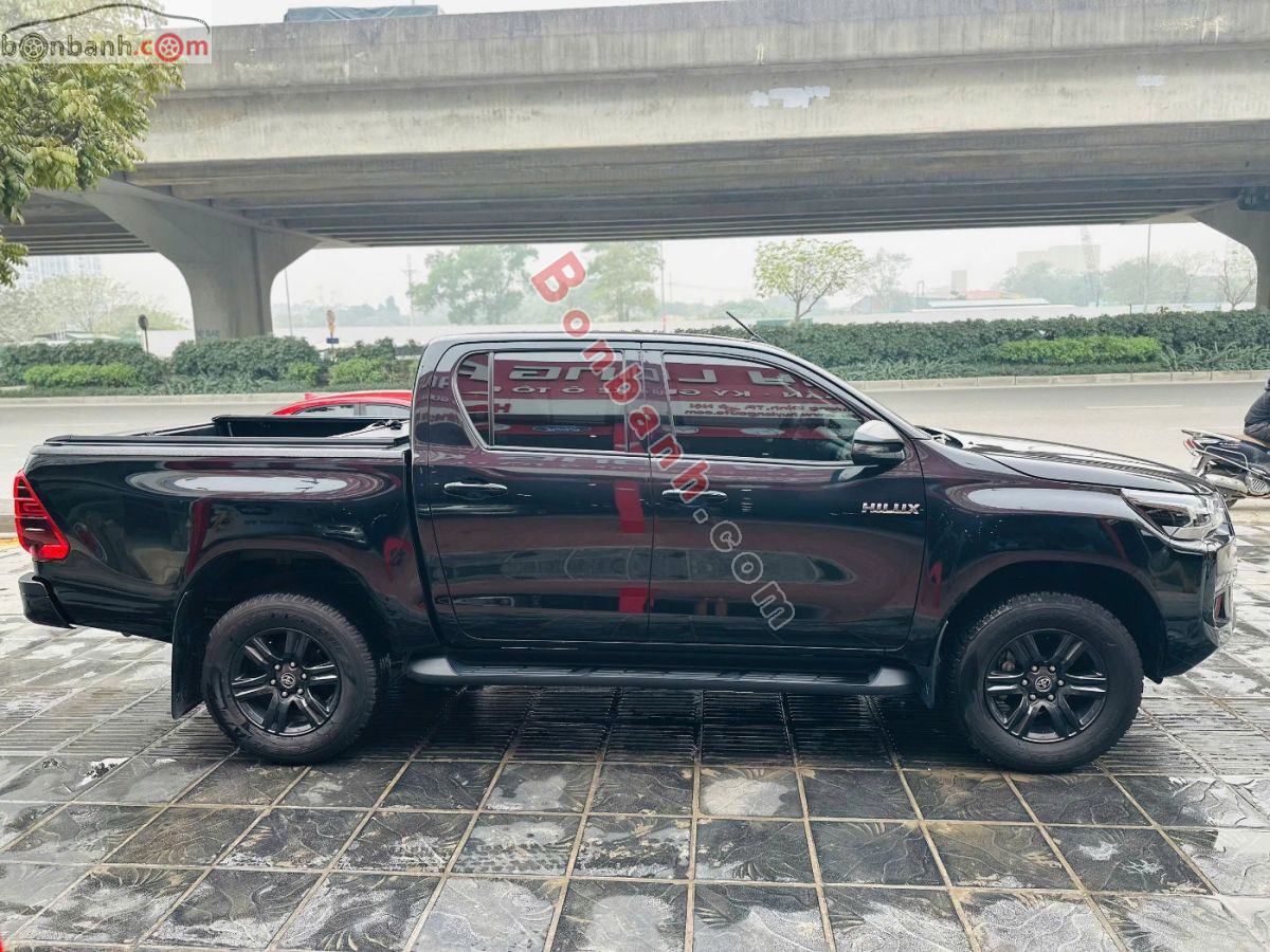 Bán ô tô Toyota Hilux 2.4L 4x2 AT - 2024 - xe cũ