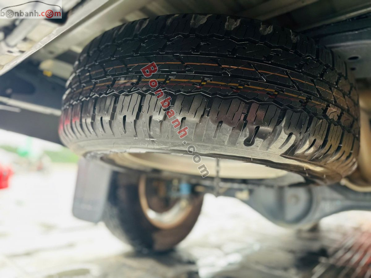 Bán ô tô Toyota Hilux 2.4L 4x2 AT - 2024 - xe cũ