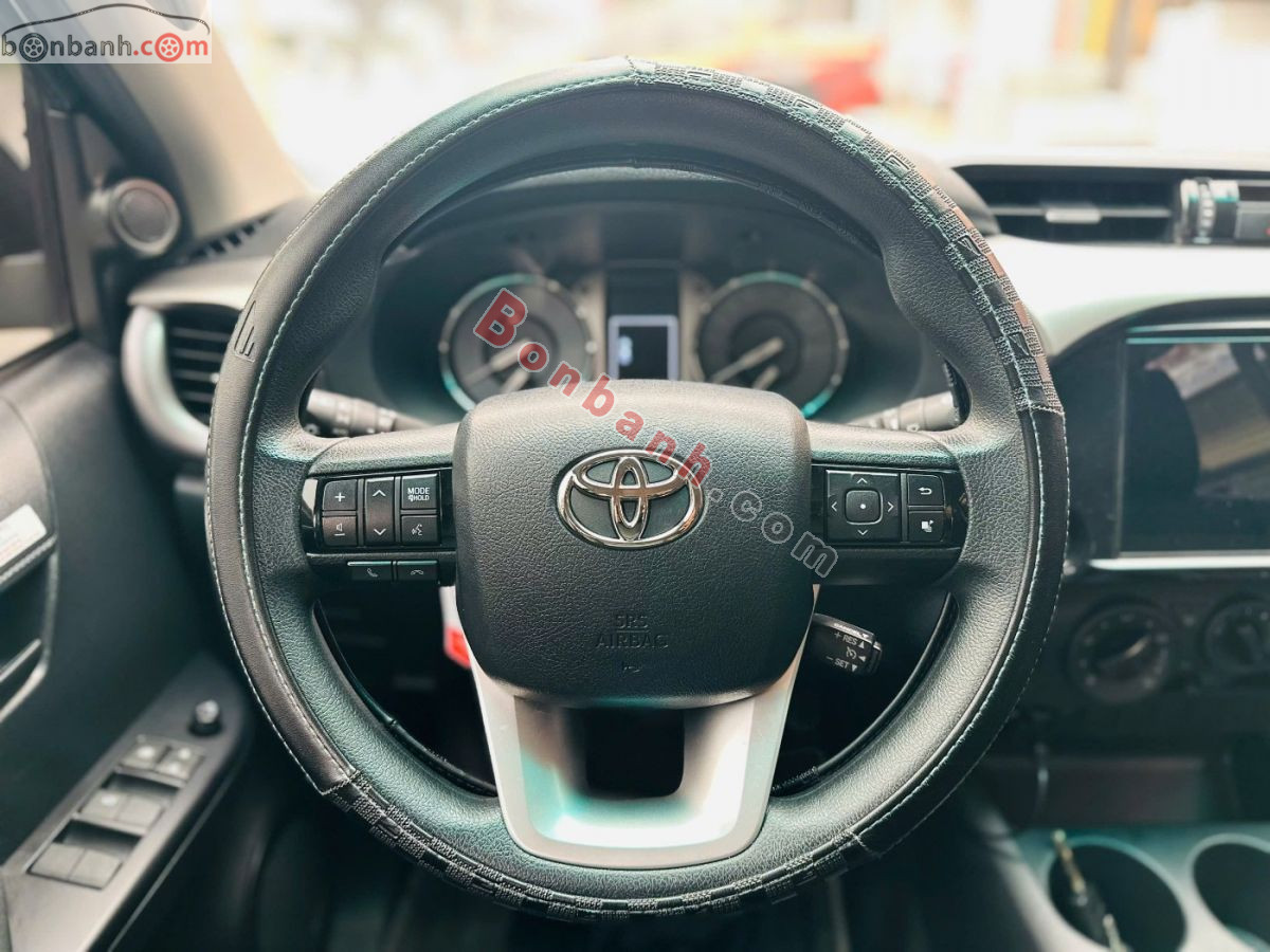 Bán ô tô Toyota Hilux 2.4L 4x2 AT - 2024 - xe cũ