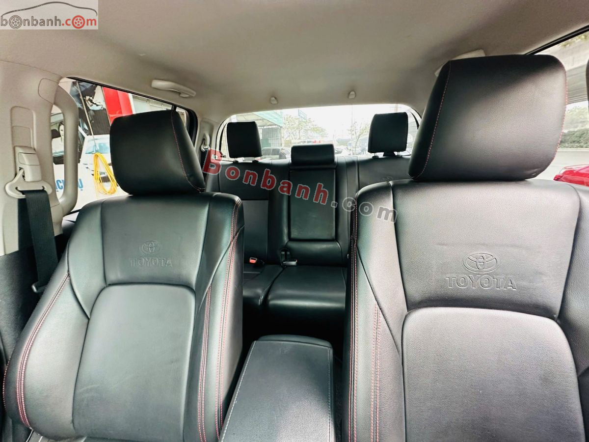 Bán ô tô Toyota Hilux 2.4L 4x2 AT - 2024 - xe cũ