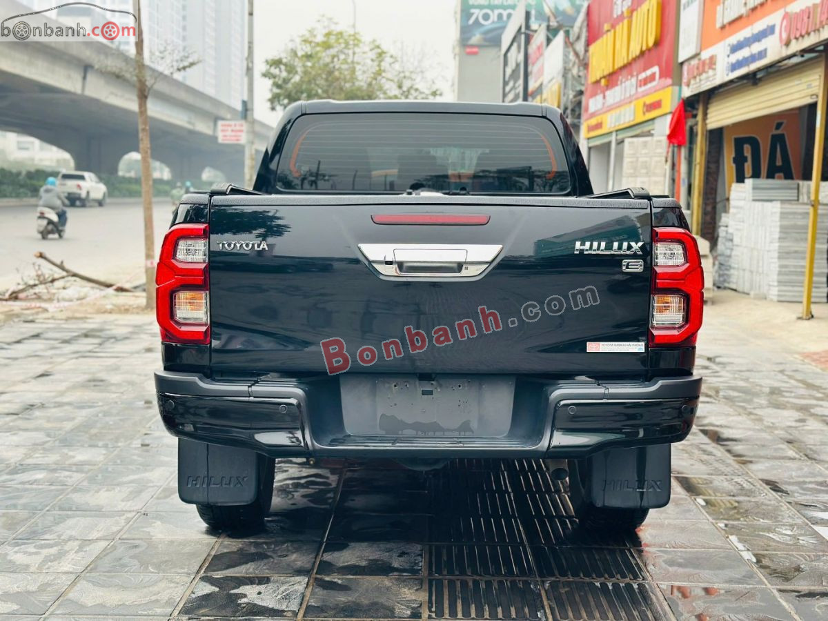 Bán ô tô Toyota Hilux 2.4L 4x2 AT - 2024 - xe cũ