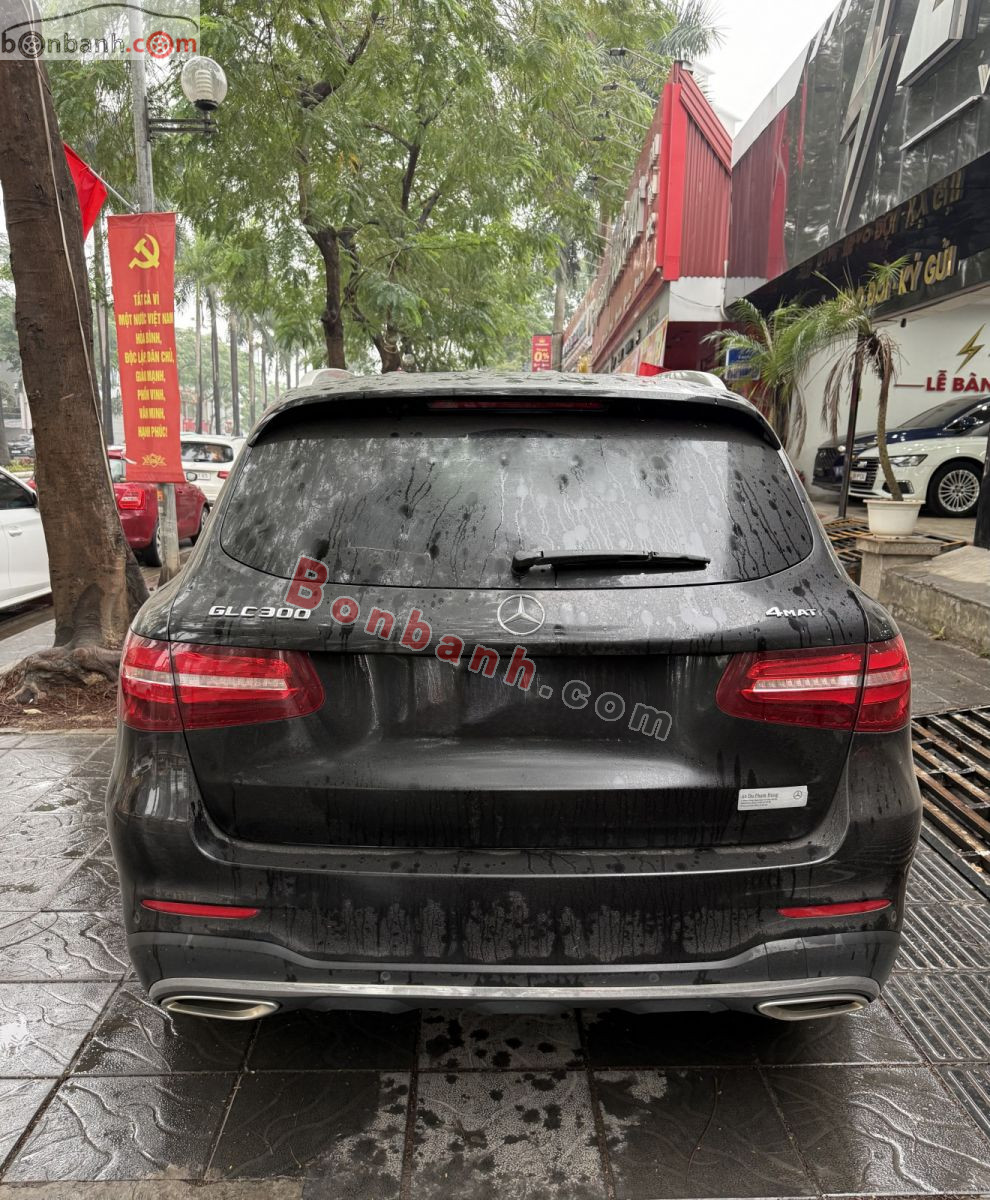Bán ô tô Mercedes Benz GLC 300 4Matic - 2017 - xe cũ