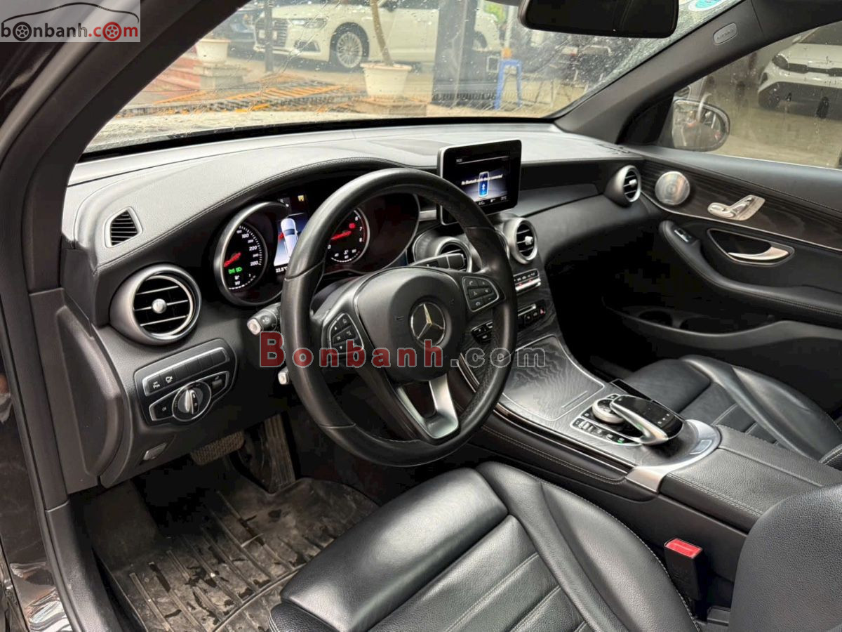 Bán ô tô Mercedes Benz GLC 300 4Matic - 2017 - xe cũ