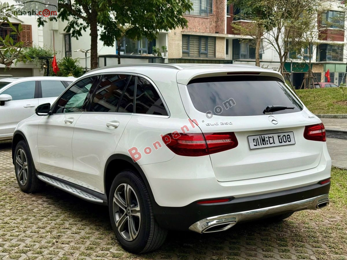 Bán ô tô Mercedes Benz GLC 250 4Matic - 2017 - xe cũ