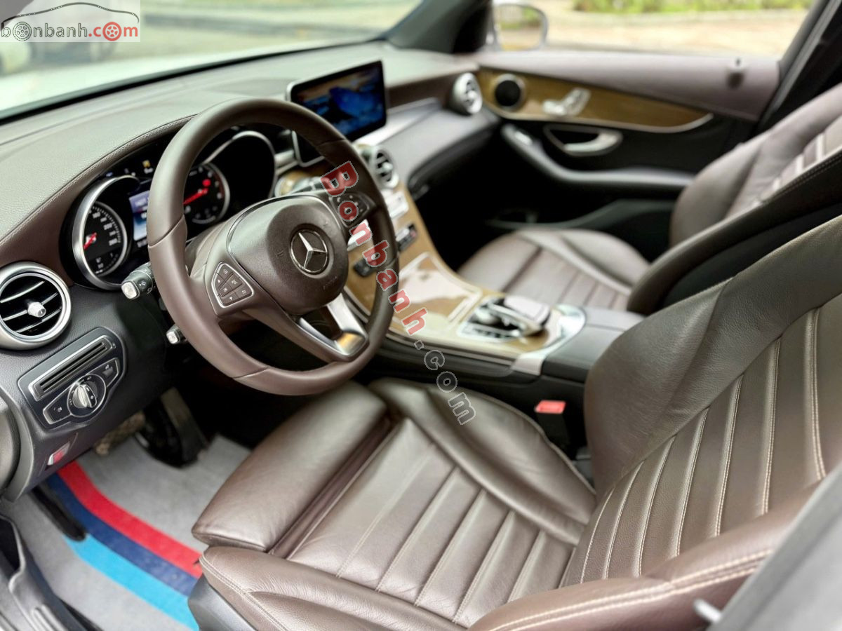 Bán ô tô Mercedes Benz GLC 250 4Matic - 2017 - xe cũ