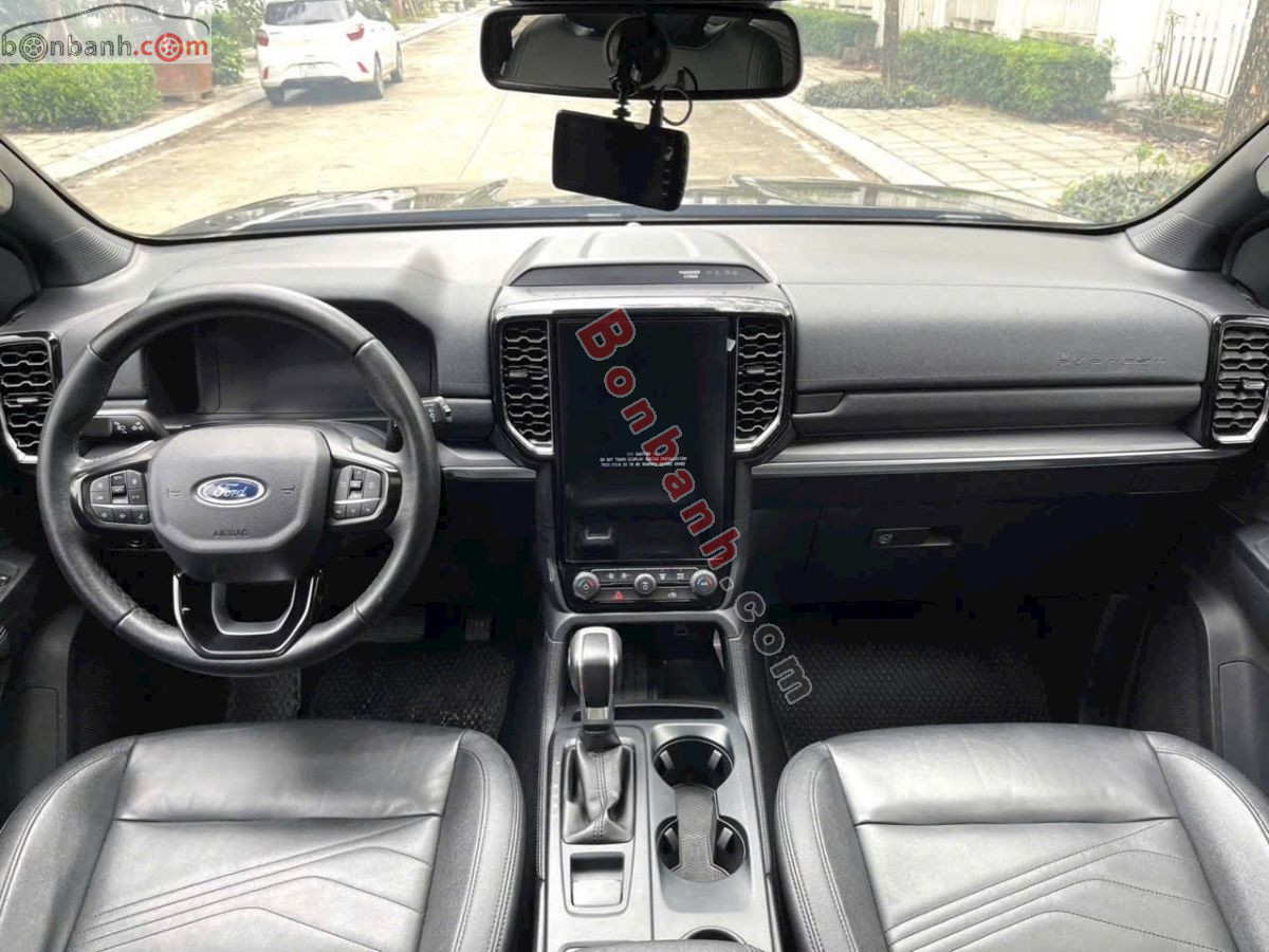 Bán ô tô Ford Everest Titanium 2.0L 4x2 AT - 2023 - xe cũ