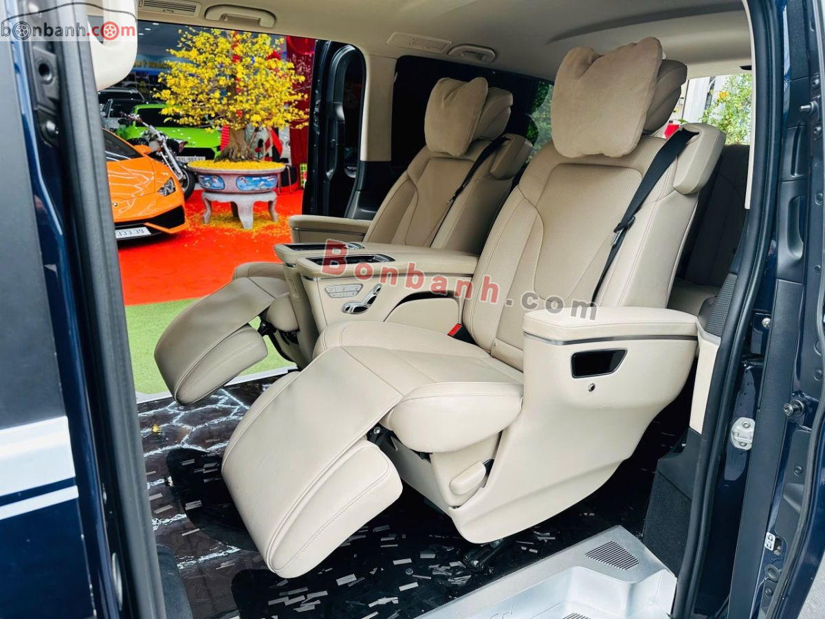 Bán ô tô Mercedes Benz V class V250 AMG - 2022 - xe cũ