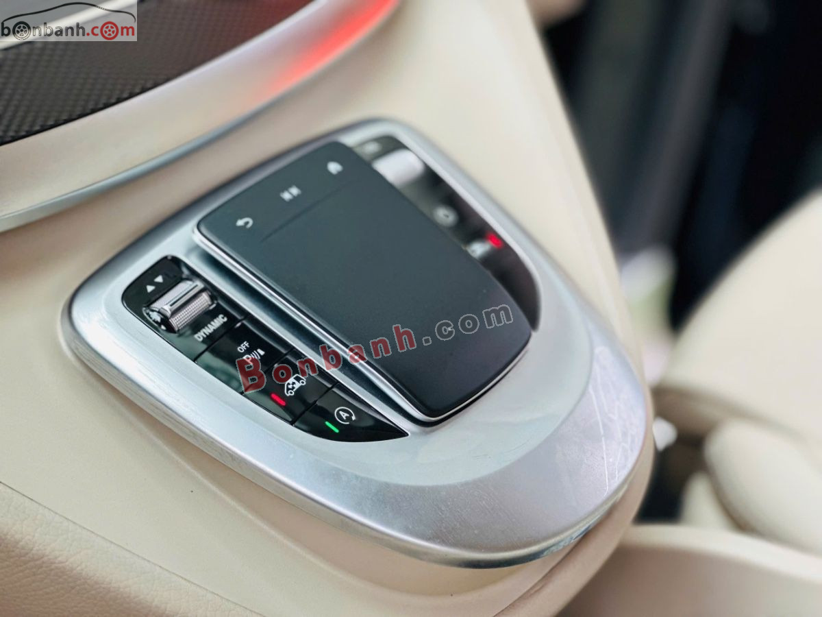 Bán ô tô Mercedes Benz V class V250 AMG - 2022 - xe cũ