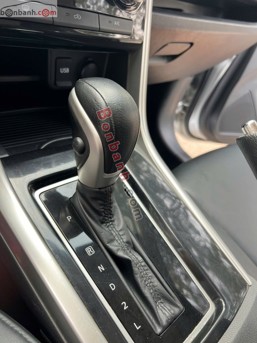 Bán ô tô Mitsubishi Xpander 1.5 AT - 2020 - xe cũ