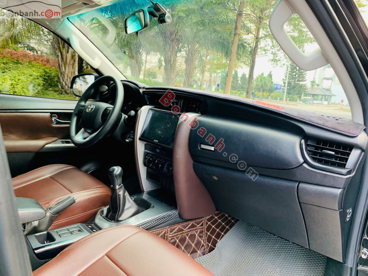 Bán ô tô Toyota Fortuner 2.4G 4x2 MT - 2019 - xe cũ