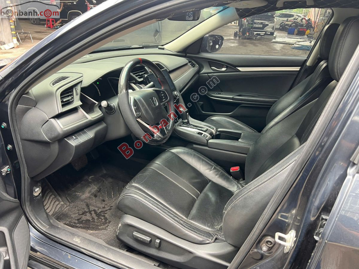 Bán ô tô Honda Civic 1.8 E - 2018 - xe cũ