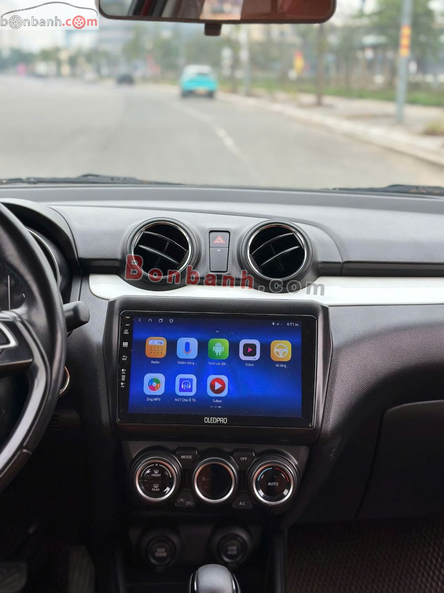 Bán ô tô Suzuki Swift GLX 1.2 AT - 2020 - xe cũ