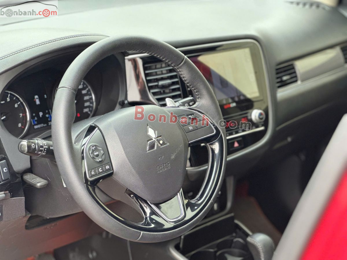 Bán ô tô Mitsubishi Outlander 2.0 CVT Premium - 2020 - xe cũ