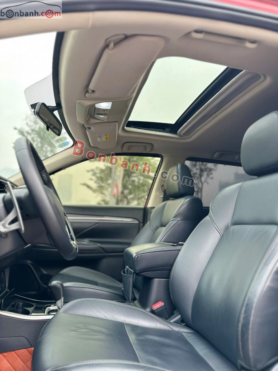 Bán ô tô Mitsubishi Outlander 2.0 CVT Premium - 2020 - xe cũ