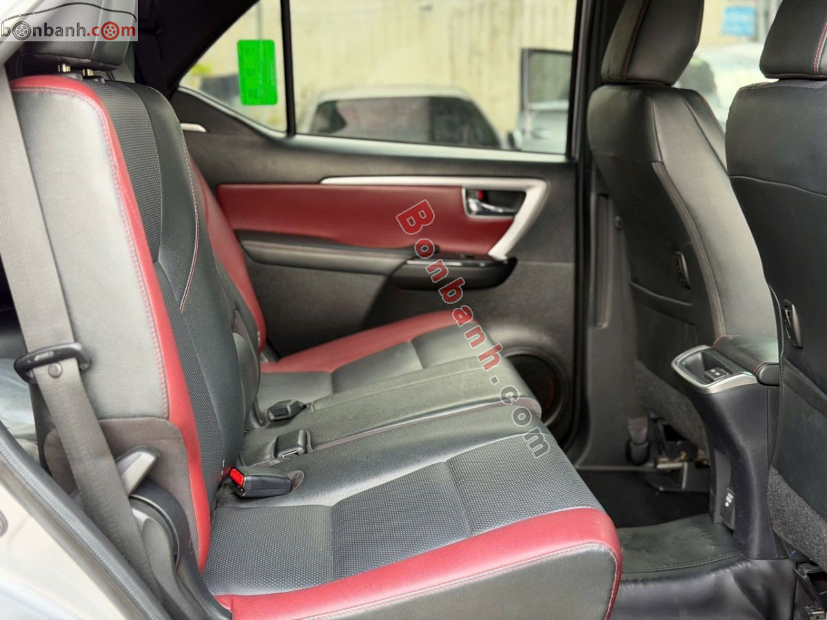 Bán ô tô Toyota Fortuner Legender 2.4L 4x2 AT - 2024 - xe cũ