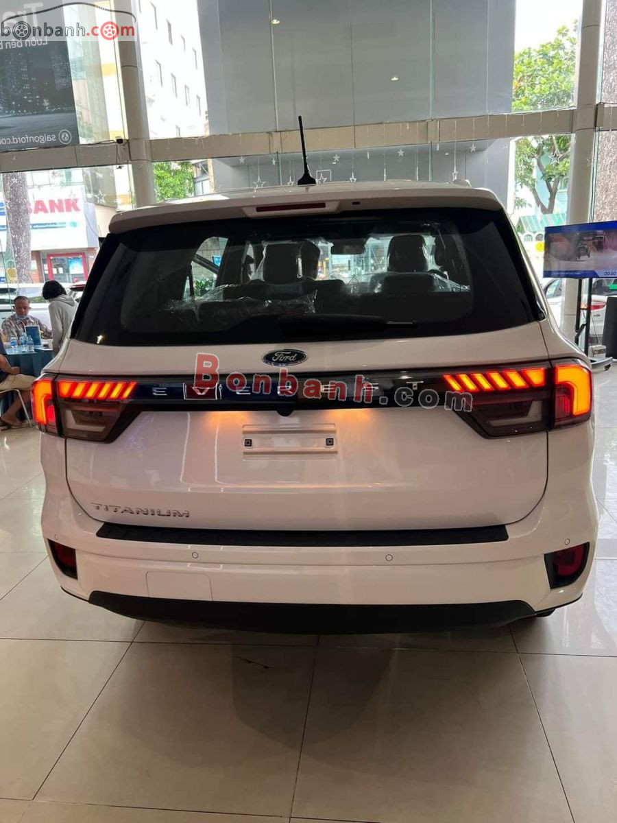 Bán ô tô Ford Everest Titanium 2.0L 4x2 AT - 2026 - xe mới