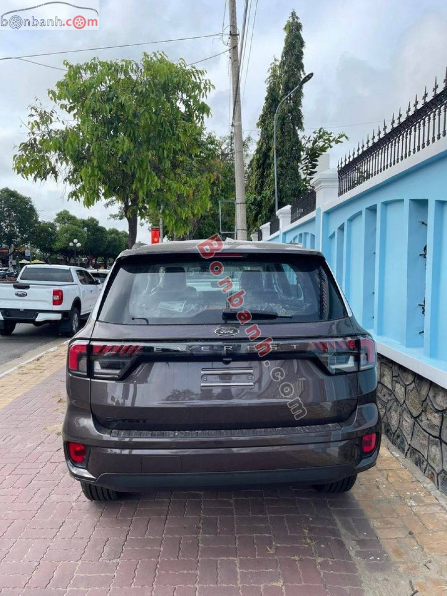Bán ô tô Ford Everest Sport 2.0L 4x2 AT - 2026 - xe mới