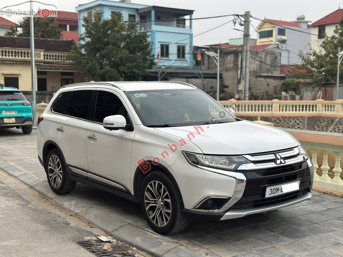 Bán ô tô Mitsubishi Outlander 2.0 CVT - 2019 - xe cũ
