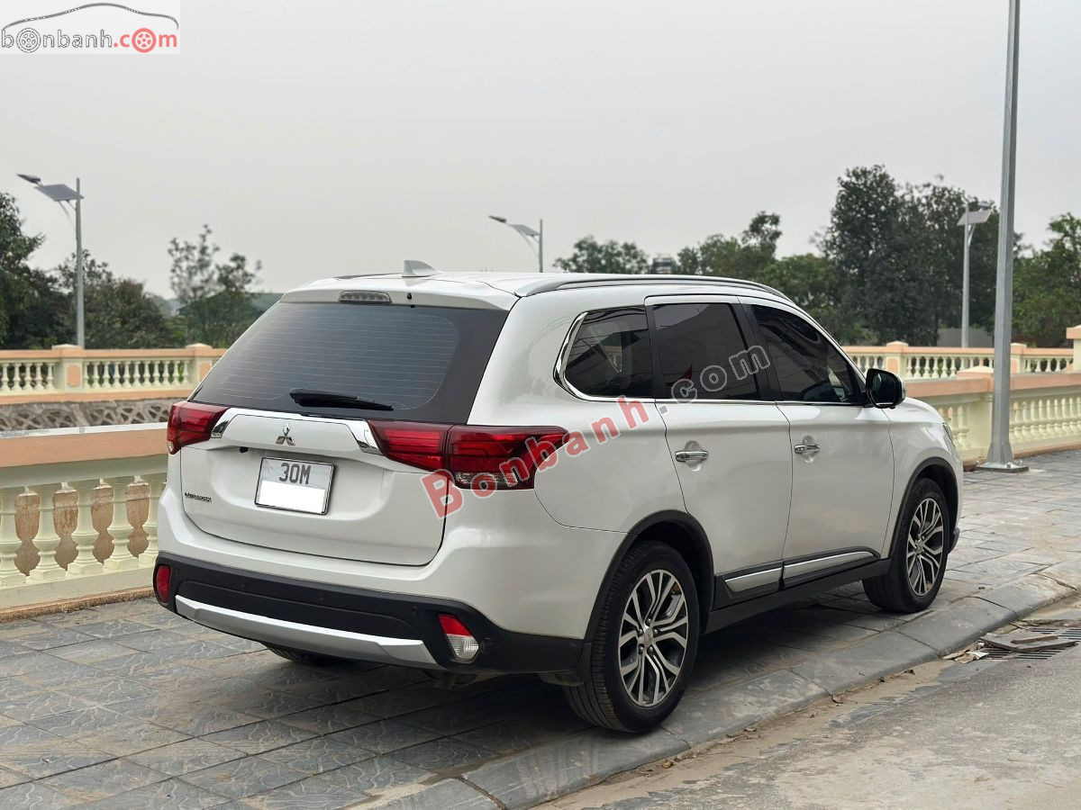 Bán ô tô Mitsubishi Outlander 2.0 CVT - 2019 - xe cũ