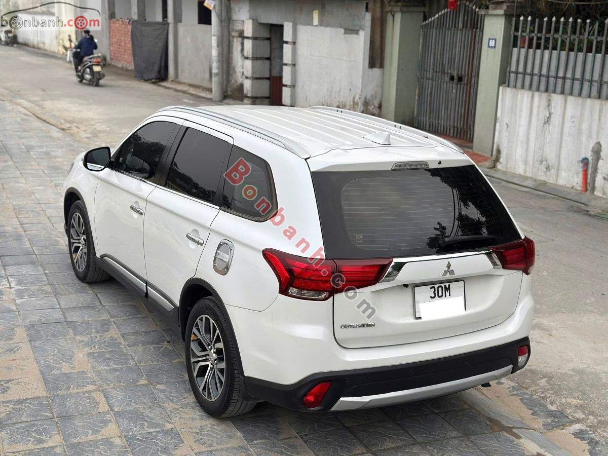 Bán ô tô Mitsubishi Outlander 2.0 CVT - 2019 - xe cũ