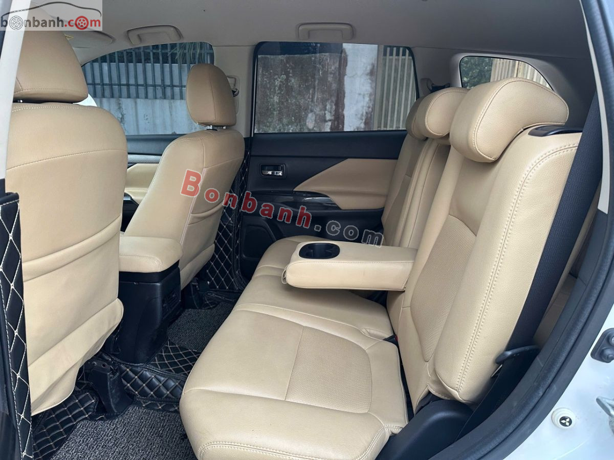 Bán ô tô Mitsubishi Outlander 2.0 CVT - 2019 - xe cũ