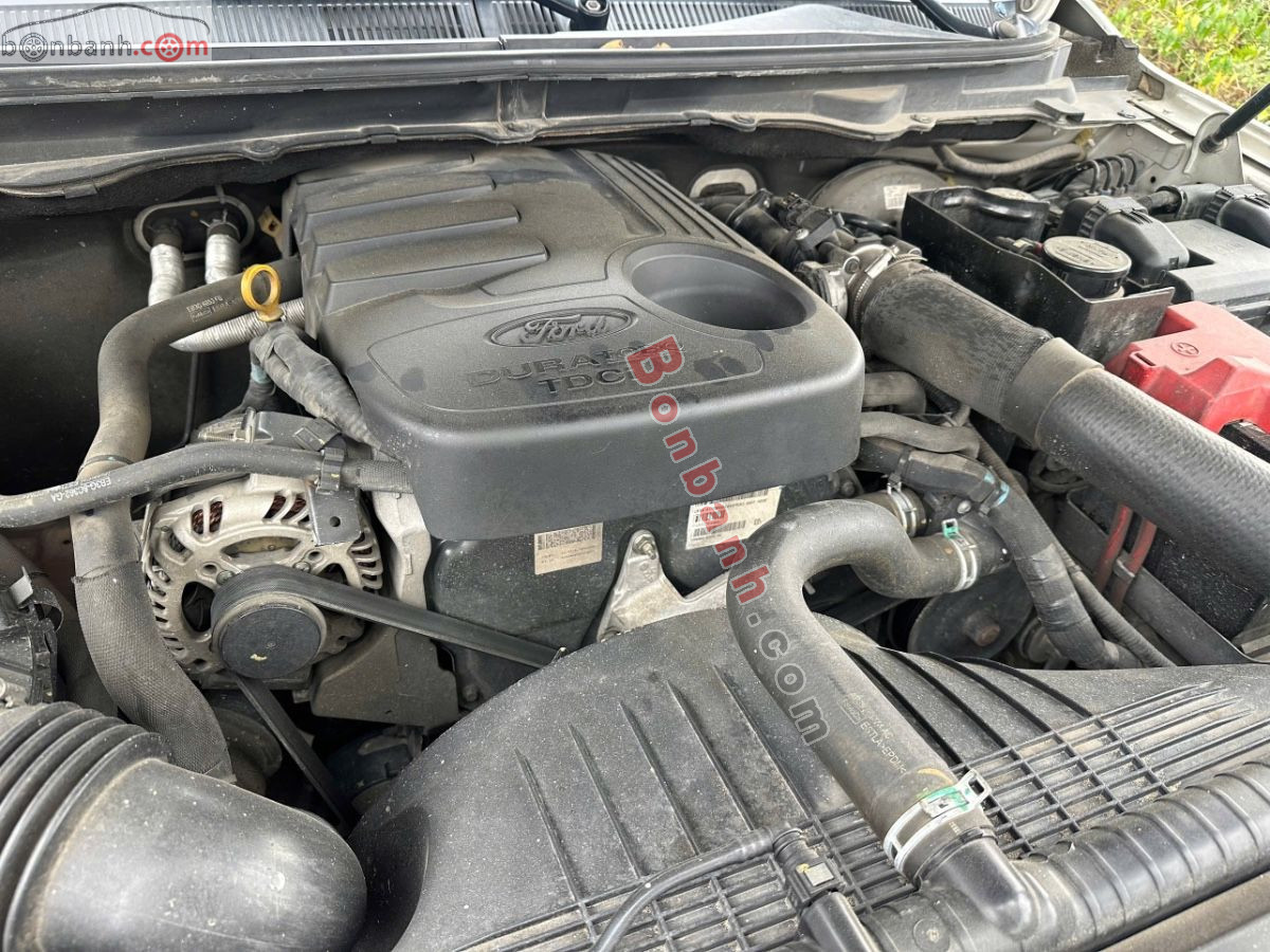 Bán ô tô Ford Ranger Wildtrak 2.2L 4x2 AT - 2017 - xe cũ