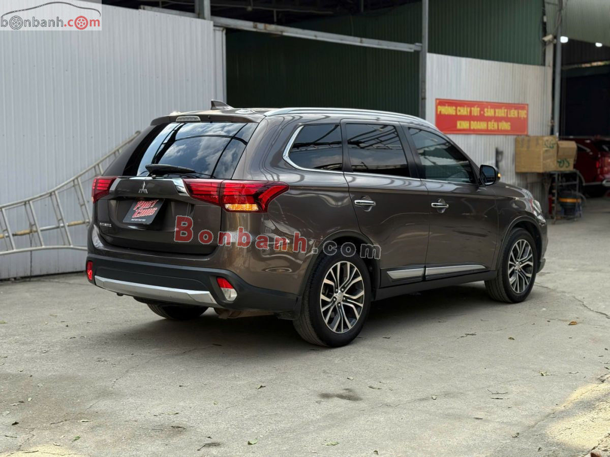 Bán ô tô Mitsubishi Outlander 2.0 CVT Premium - 2017 - xe cũ
