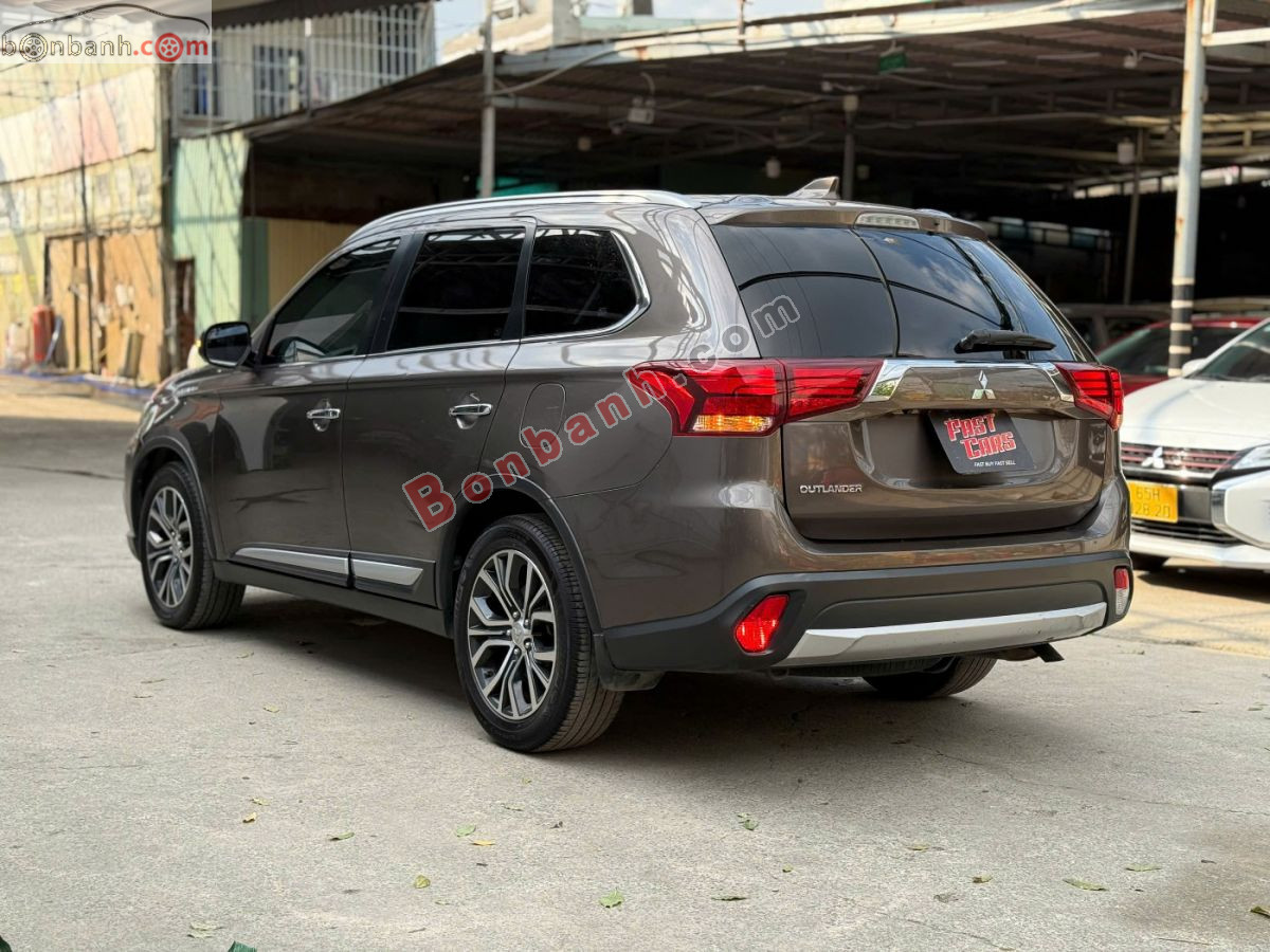 Bán ô tô Mitsubishi Outlander 2.0 CVT Premium - 2017 - xe cũ