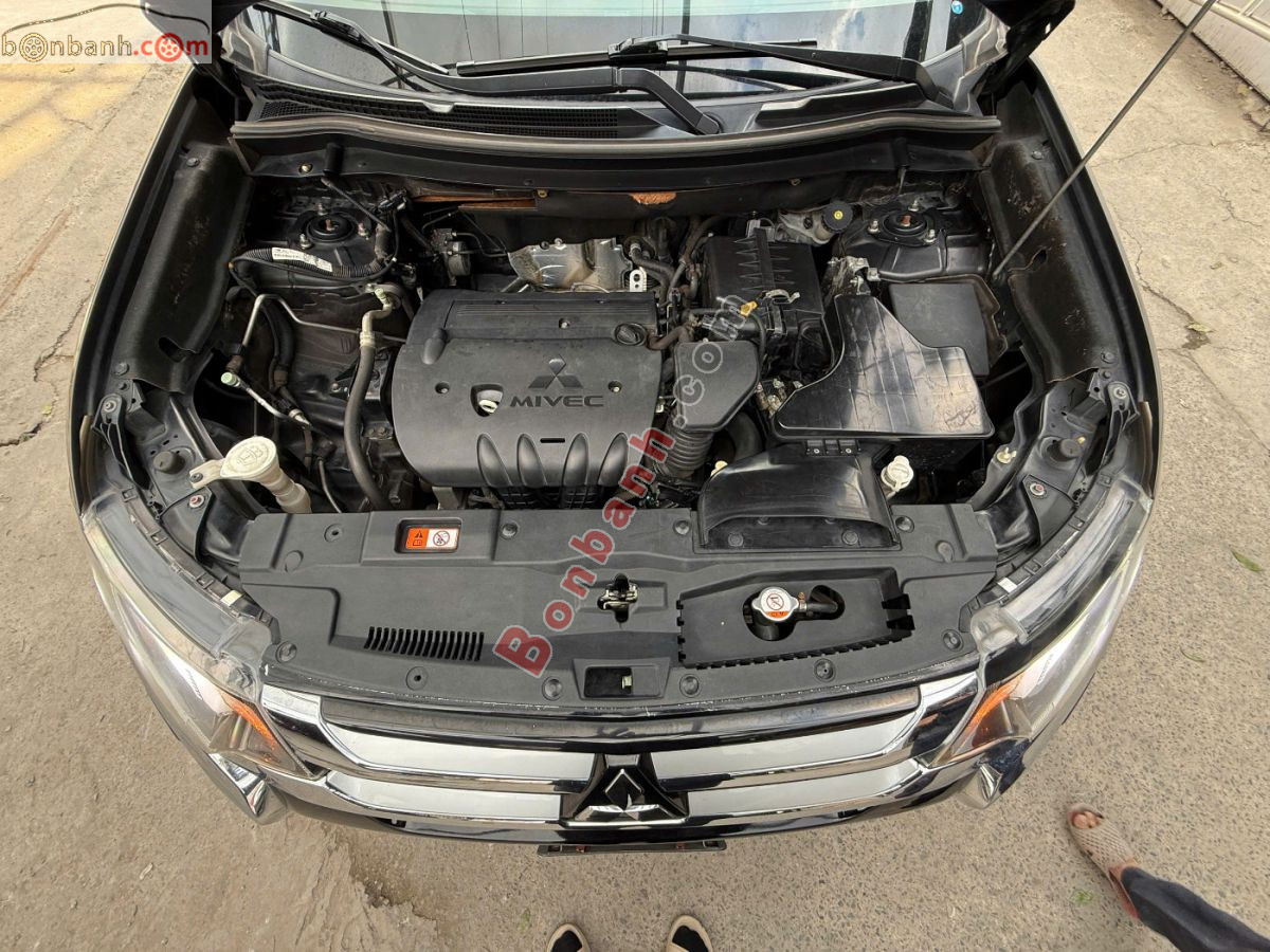 Bán ô tô Mitsubishi Outlander 2.0 CVT Premium - 2017 - xe cũ