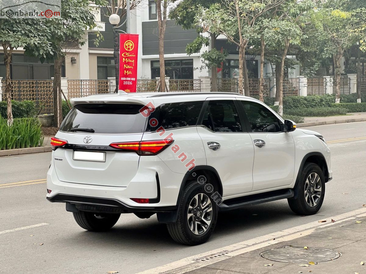 Bán ô tô Toyota Fortuner 2.4G 4x2 AT Legender - 2021 - xe cũ
