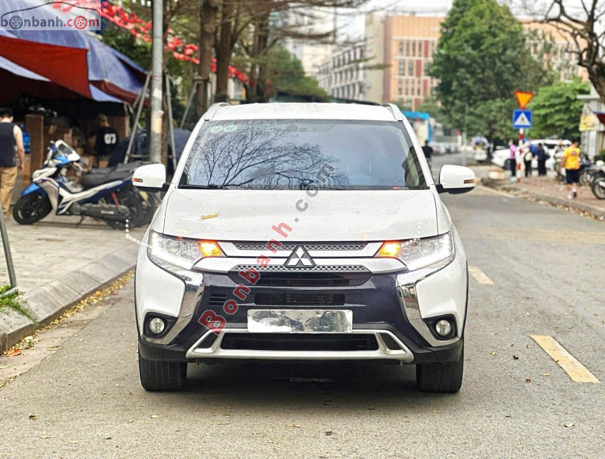 Bán ô tô Mitsubishi Outlander 2.0 CVT - 2020 - xe cũ