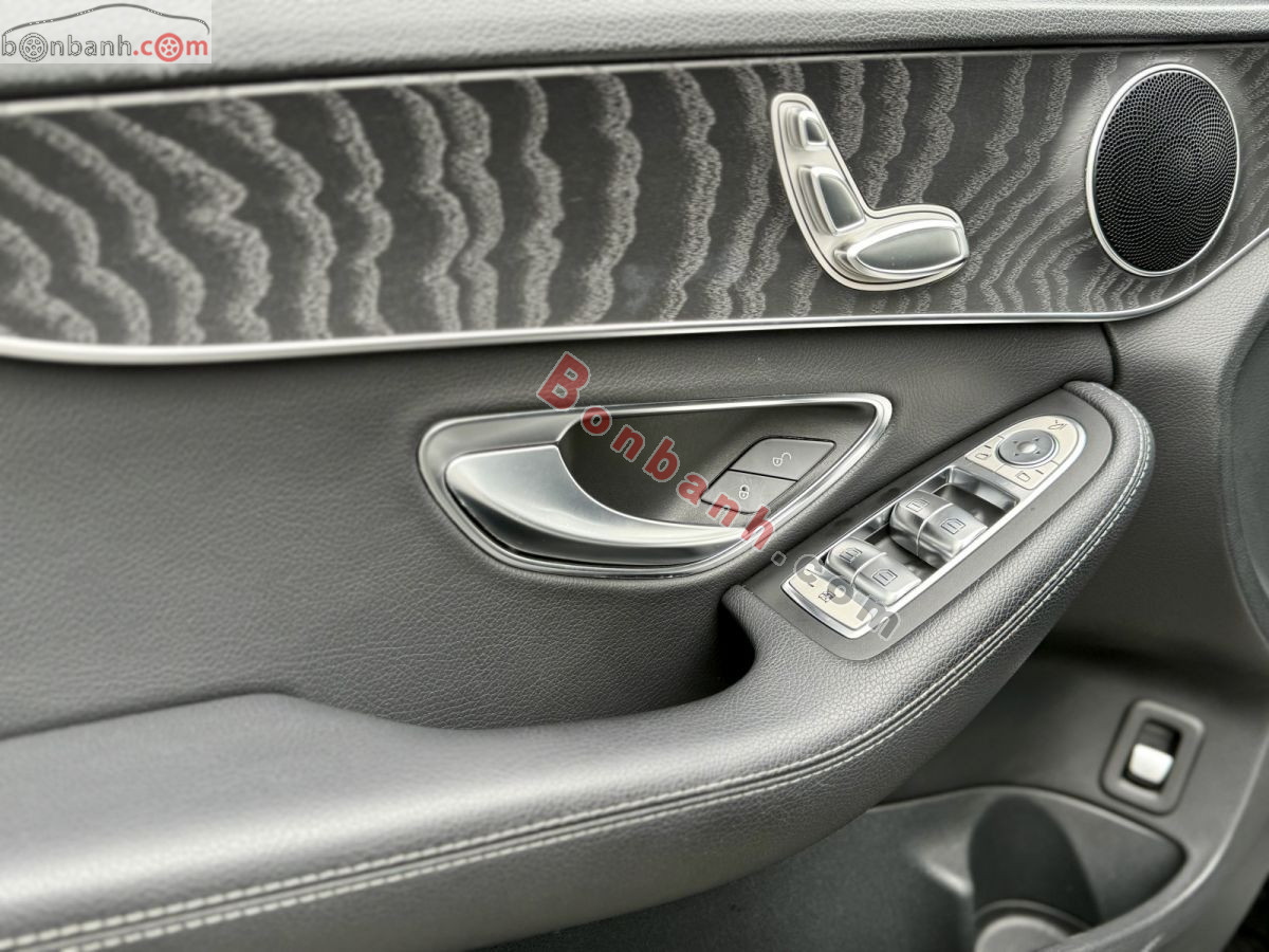 Bán ô tô Mercedes Benz C class C200 - 2018 - xe cũ