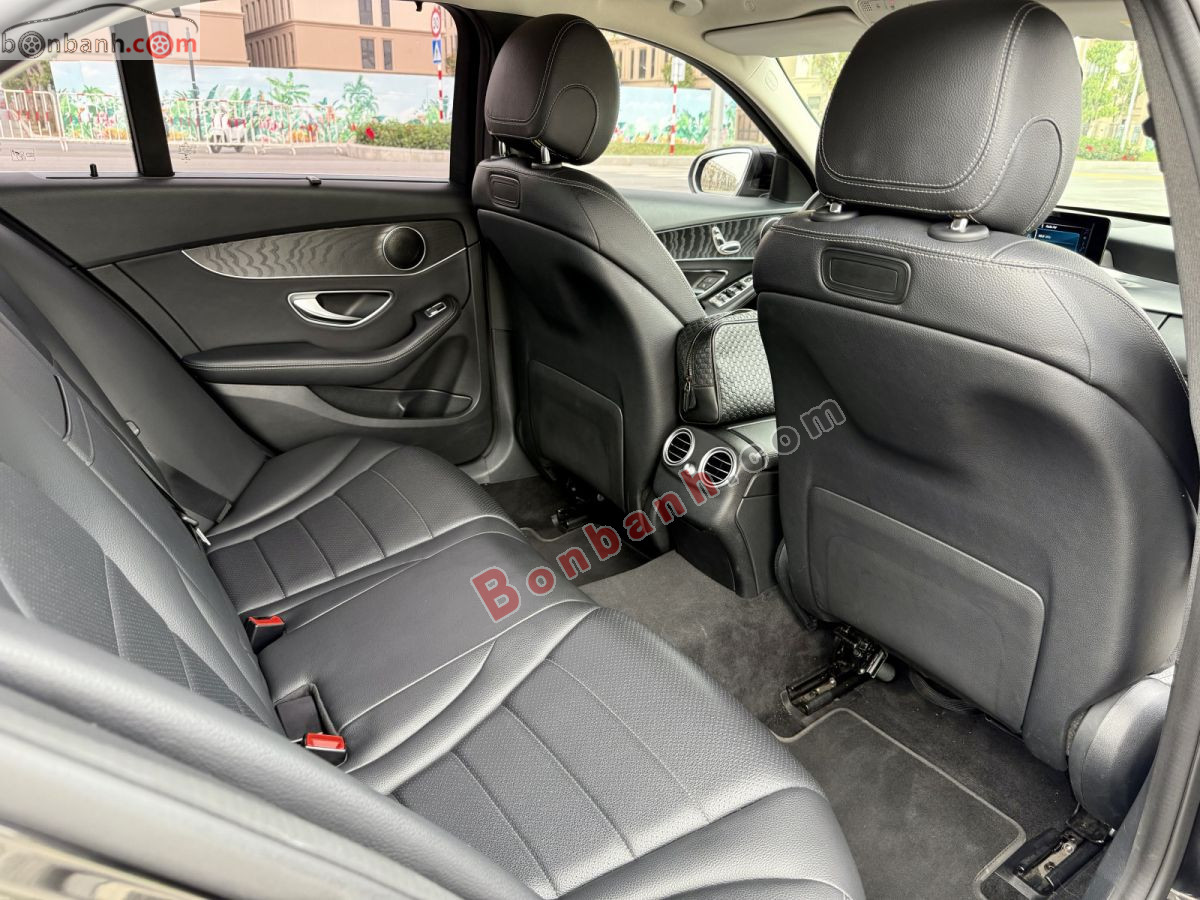 Bán ô tô Mercedes Benz C class C200 - 2018 - xe cũ