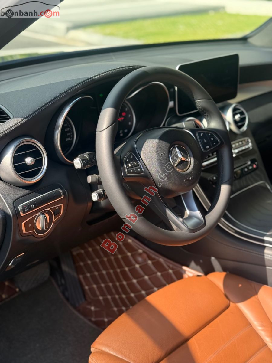 Bán ô tô Mercedes Benz GLC 300 4Matic - 2019 - xe cũ
