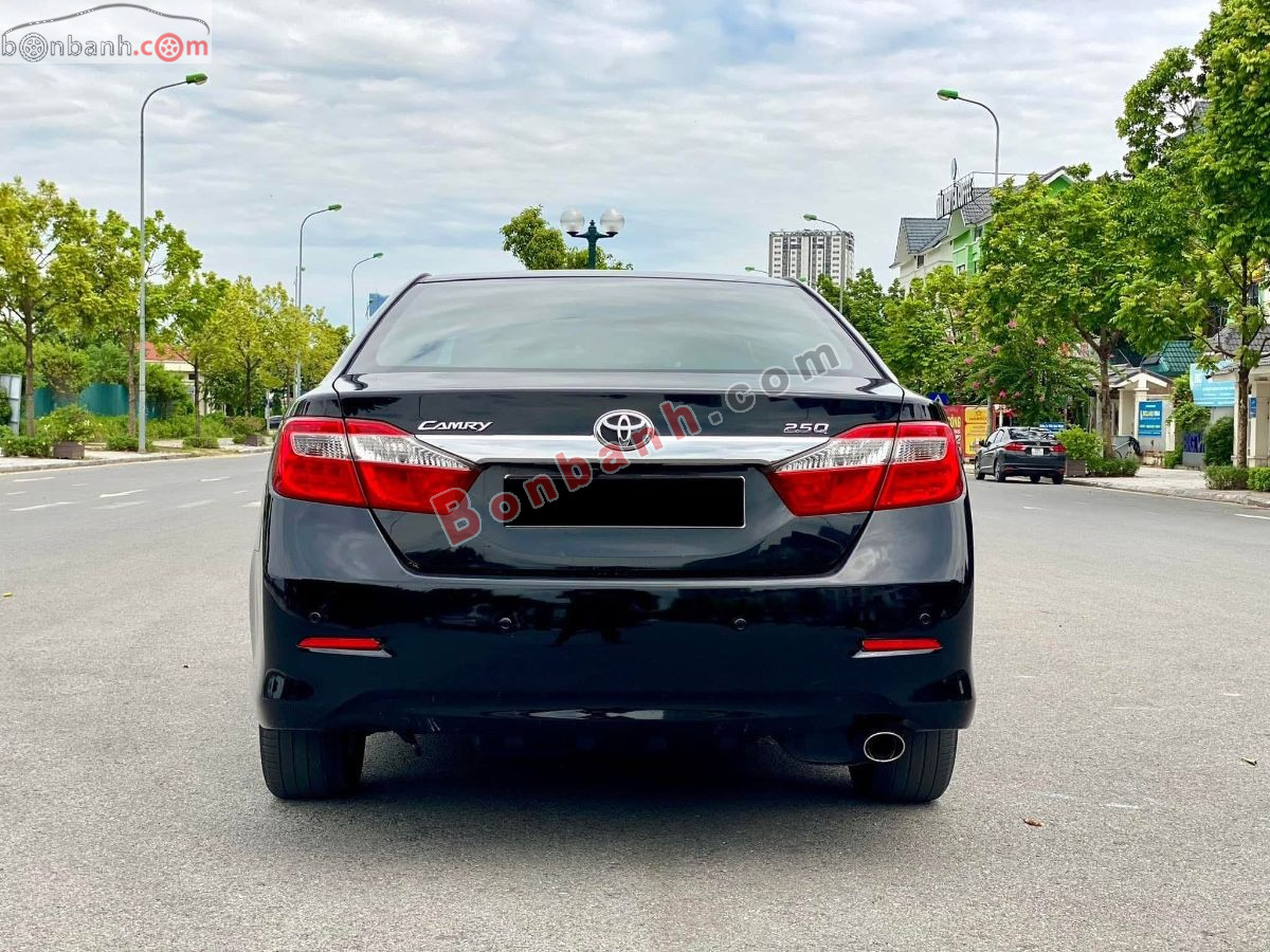 Bán ô tô Toyota Camry 2.5Q - 2015 - xe cũ