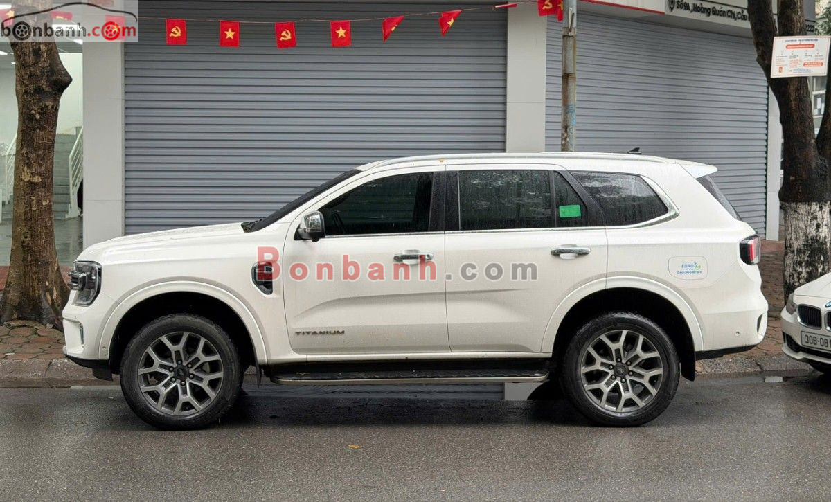Bán ô tô Ford Everest Titanium Plus 2.0L 4x4 AT - 2023 - xe cũ