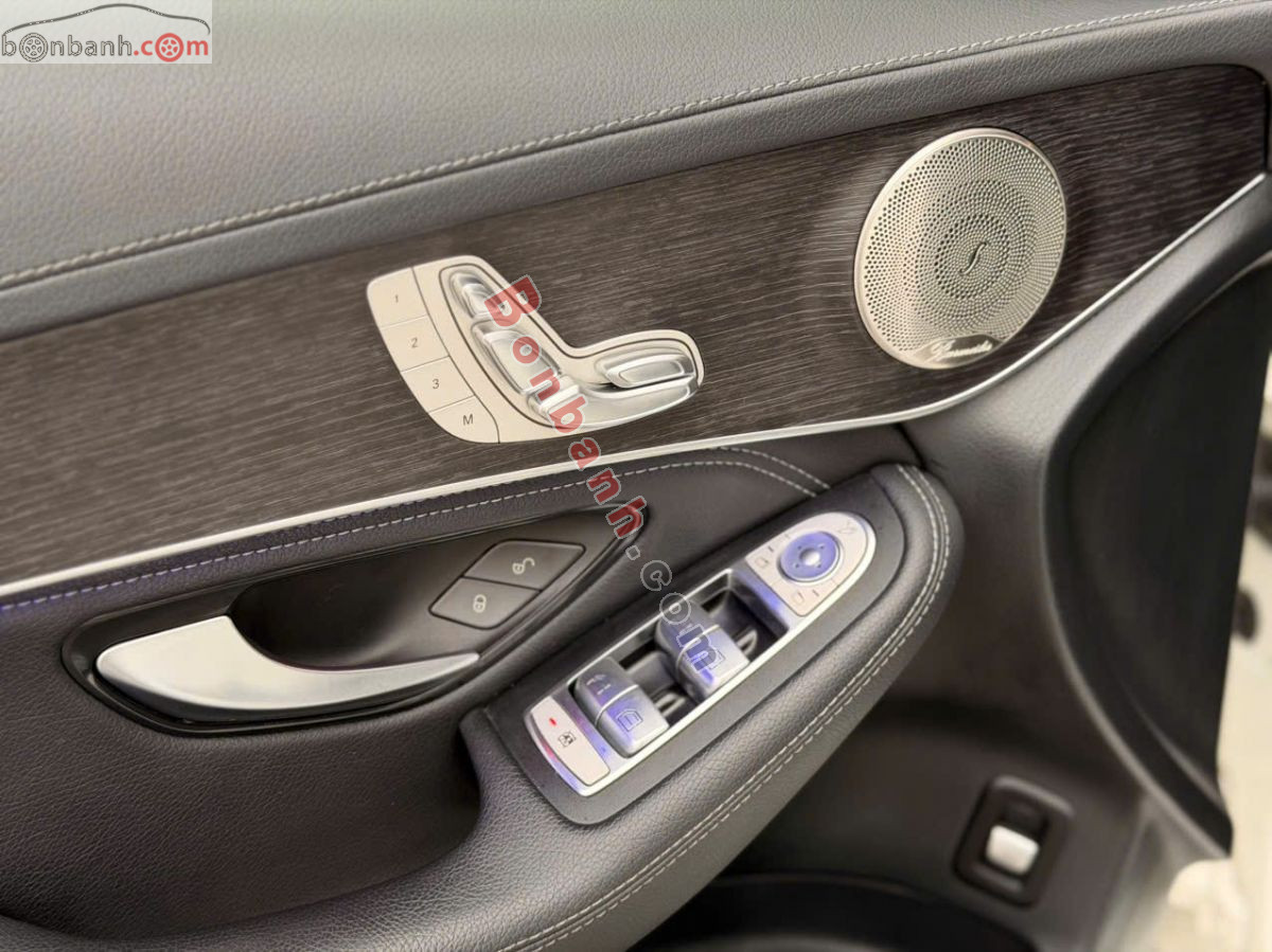 Bán ô tô Mercedes Benz GLC 300 4Matic - 2021 - xe cũ