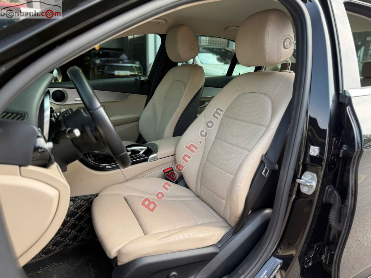 Bán ô tô Mercedes Benz C class C180 AMG - 2021 - xe cũ
