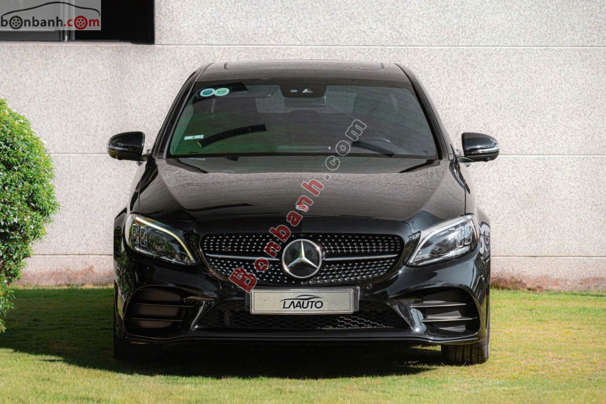 Bán ô tô Mercedes Benz C class C300 AMG - 2019 - xe cũ