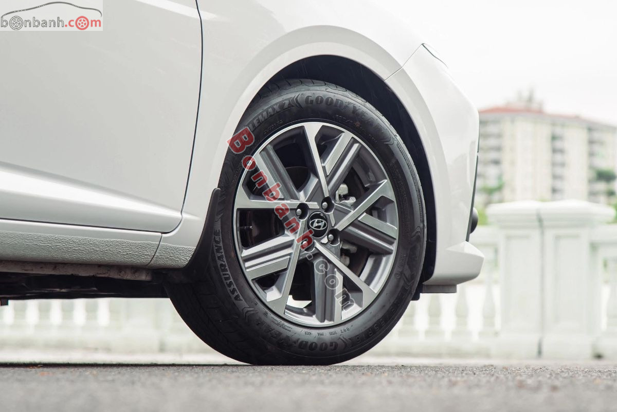 Bán ô tô Hyundai Accent Cao cấp 1.5 AT - 2025 - xe cũ