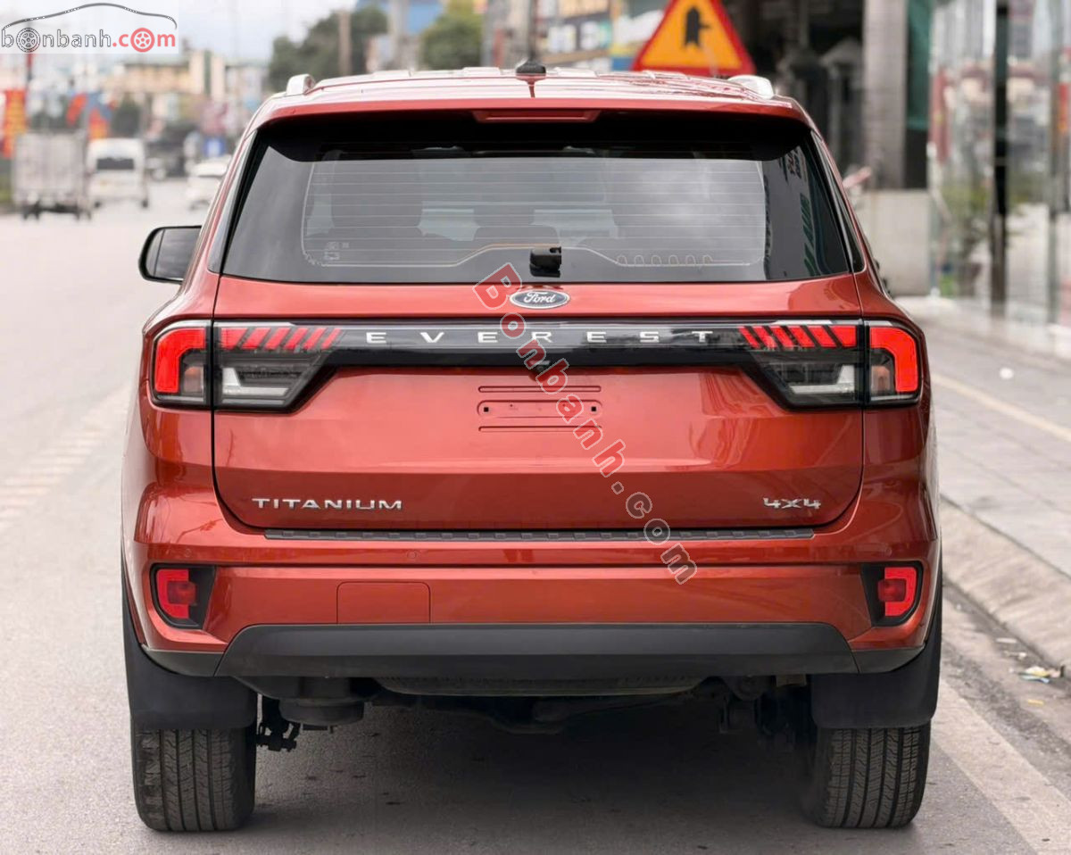 Bán ô tô Ford Everest Titanium 2.0L 4x2 AT - 2022 - xe cũ
