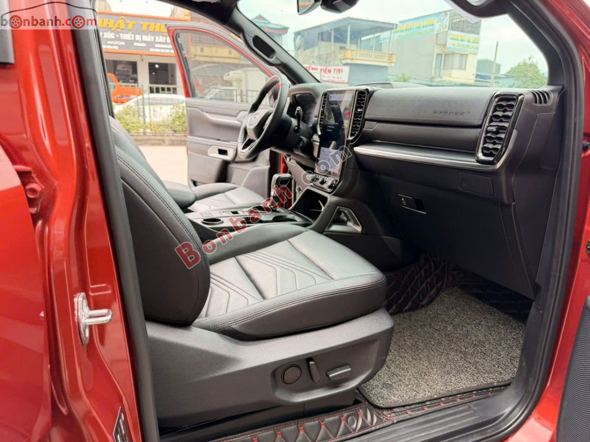 Bán ô tô Ford Everest Titanium 2.0L 4x2 AT - 2022 - xe cũ