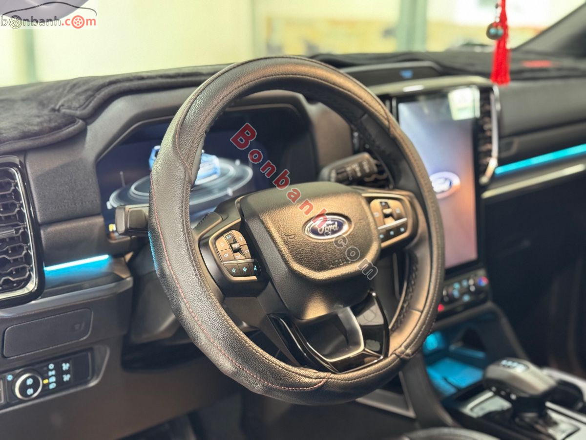 Bán ô tô Ford Everest Titanium Plus 2.0L 4x4 AT - 2025 - xe cũ