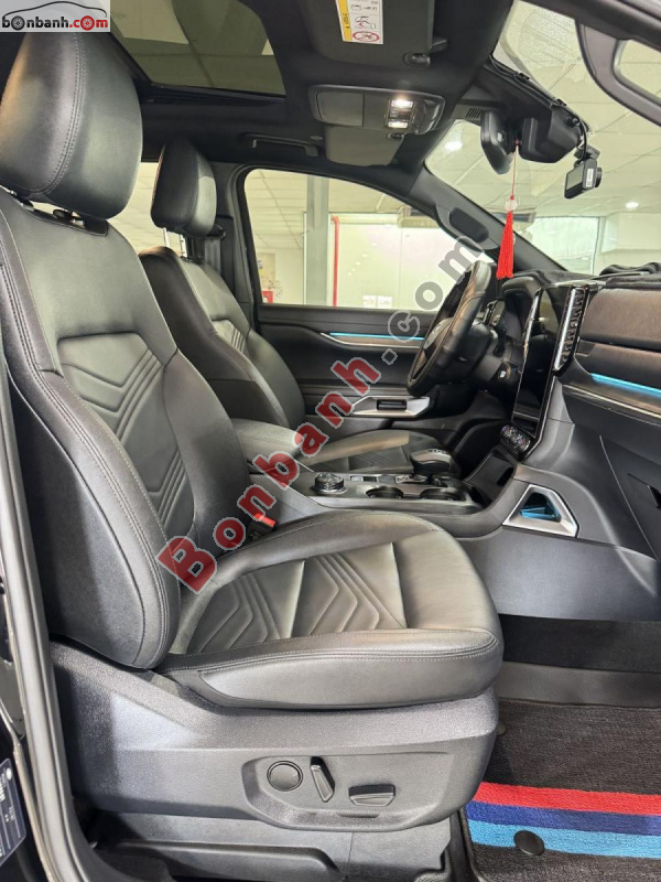 Bán ô tô Ford Everest Titanium Plus 2.0L 4x4 AT - 2025 - xe cũ