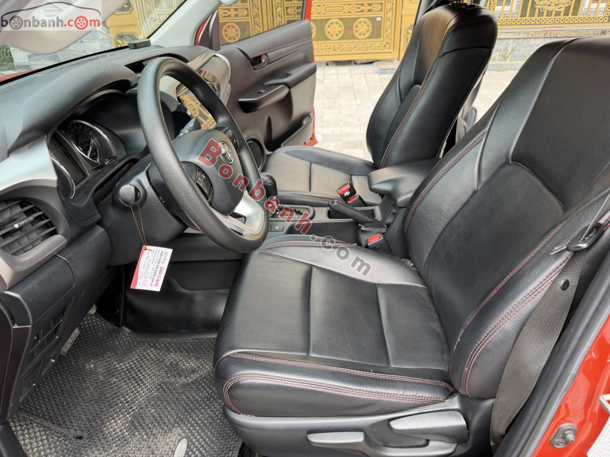 Bán ô tô Toyota Hilux 2.4L 4x2 AT - 2021 - xe cũ