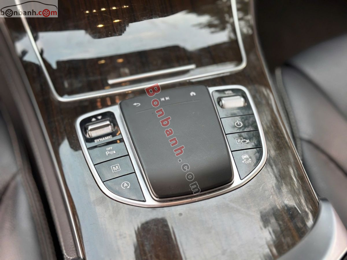 Bán ô tô Mercedes Benz GLC 200 - 2019 - xe cũ